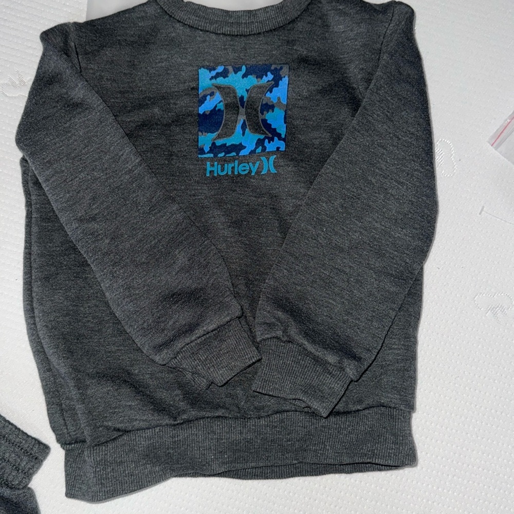 Hurley sweet outfit